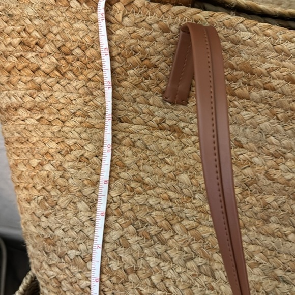 NWOT Jumbo 💯 all natural fiber jute Tote Bag & make up bag perfect size ❤️ - Picture 5 of 7